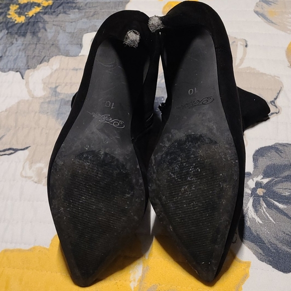 Fergie Ankle Booties - Picture 4 of 7